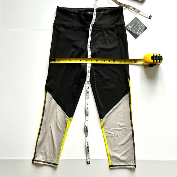 🌸NWT Threads 4 Thought Crop Leggings. Size: Small - Picture 6 of 9